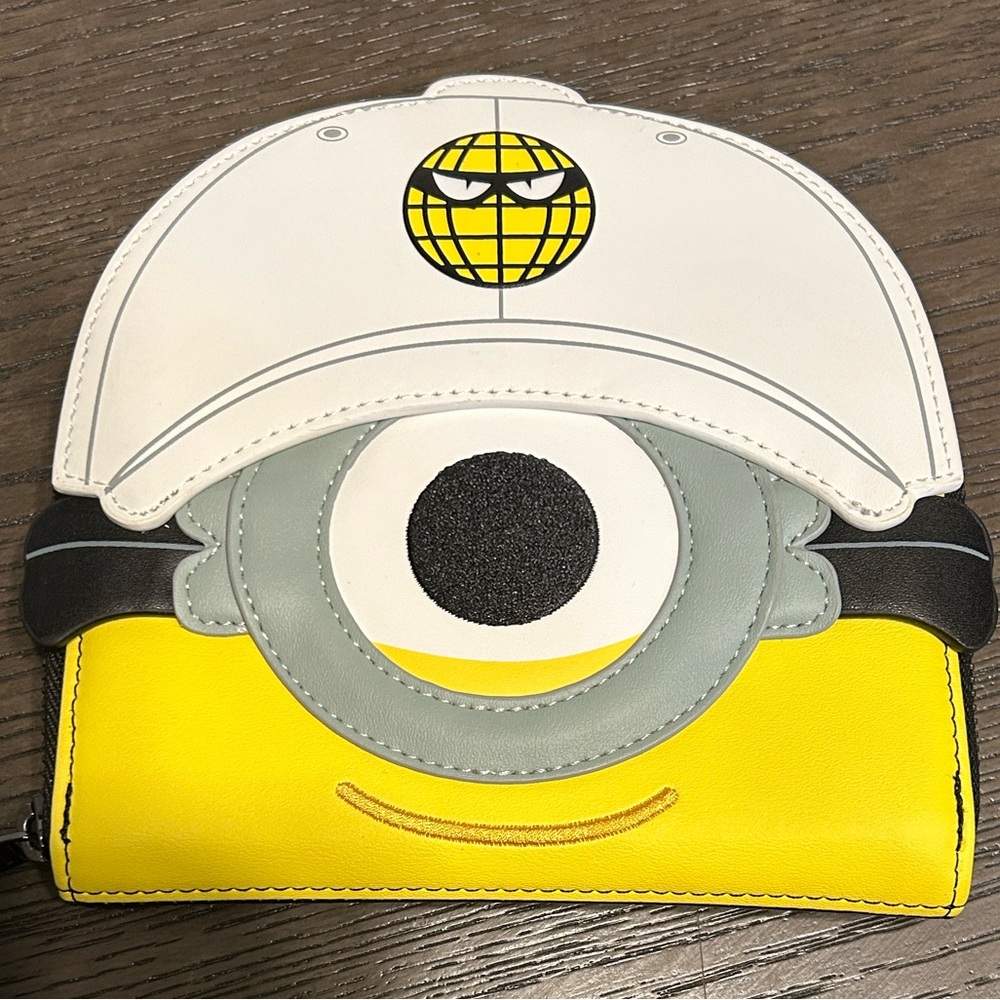 Loungefly Minion Wallet NWT